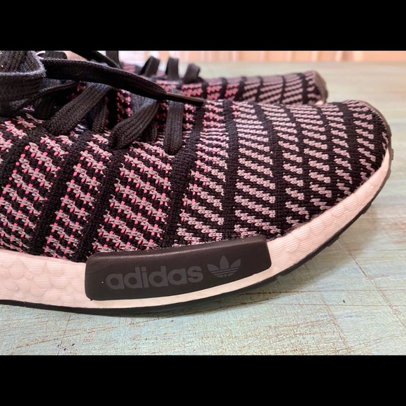 ADIDAS NMD R1 STLT PRIMEKNIT SOLAR PINK  (13) - Picture 11 of 12